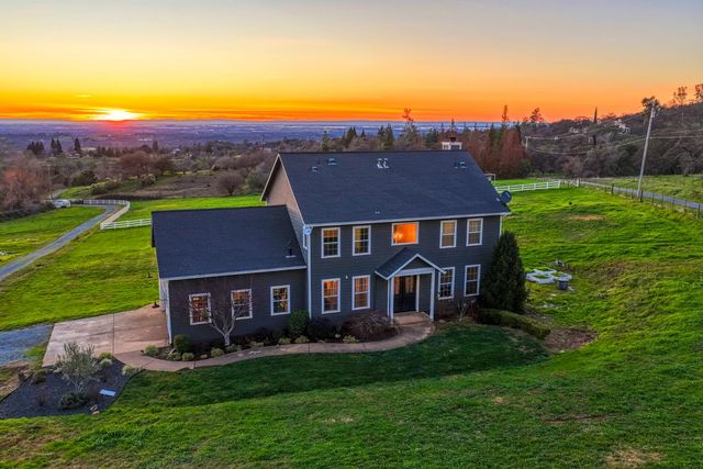 4090 Puzzlewood Ln, Auburn, CA 95602