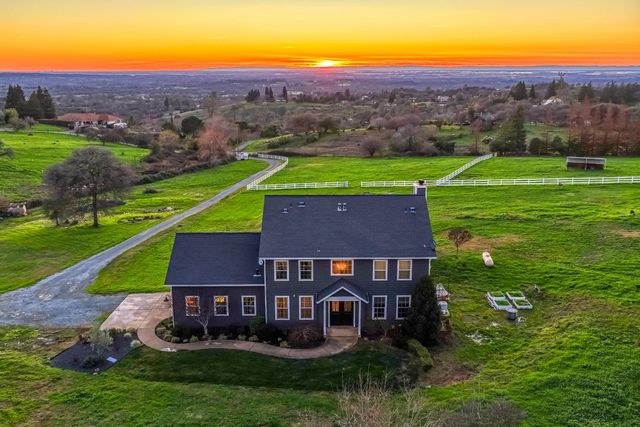 4090 Puzzlewood Ln, Auburn, CA 95602