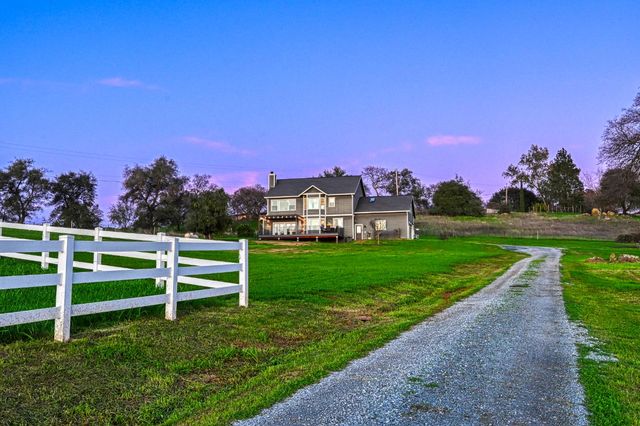 4090 Puzzlewood Ln, Auburn, CA 95602