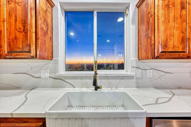 4090 Puzzlewood Ln, Auburn, CA 95602