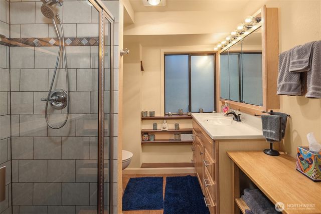 7407 180th Street SW, Edmonds, WA 98026