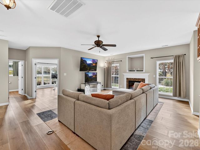 9563 Valencia Avenue NW, Concord, NC 28027