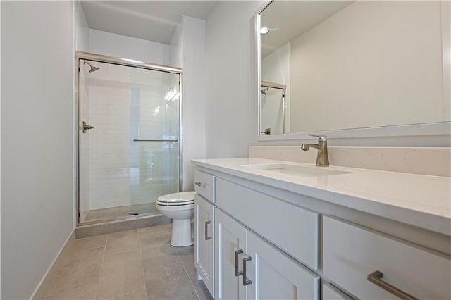 11807 W 181st Terrace, Overland Park, KS 66013
