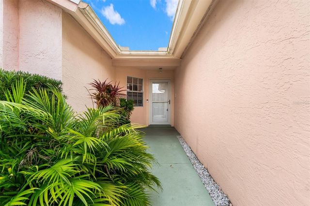 13504 FAWN RIDGE BOULEVARD, Tampa, FL 33626