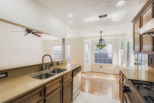 1708 Rusty Nail LOOP, Round Rock, TX 78681