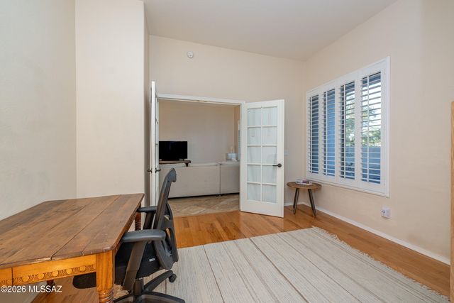 241 W Carlynn Cliff Place, Oro Valley, AZ 85755