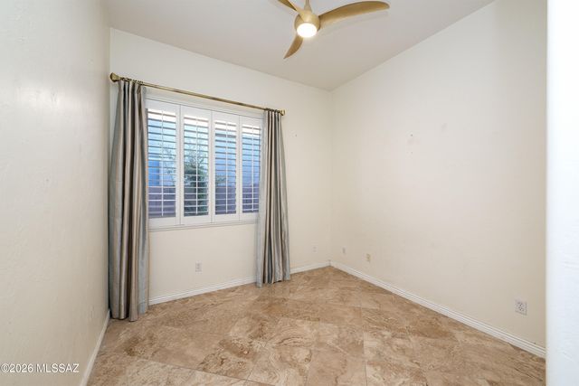 241 W Carlynn Cliff Place, Oro Valley, AZ 85755