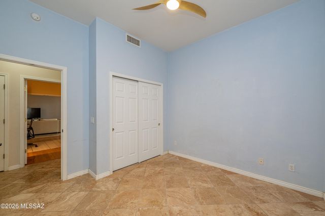 241 W Carlynn Cliff Place, Oro Valley, AZ 85755