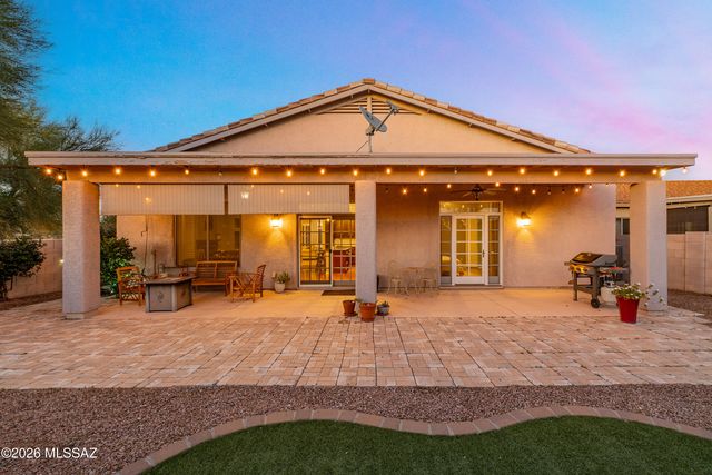 241 W Carlynn Cliff Place, Oro Valley, AZ 85755