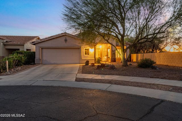 241 W Carlynn Cliff Place, Oro Valley, AZ 85755
