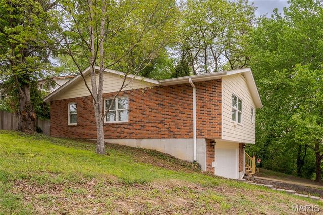 25 Madison Avenue, Washington, MO 63090