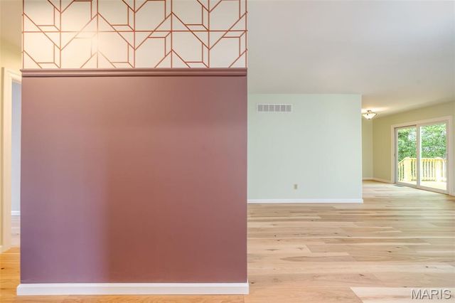 25 Madison Avenue, Washington, MO 63090