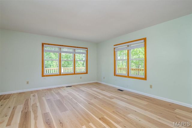 25 Madison Avenue, Washington, MO 63090