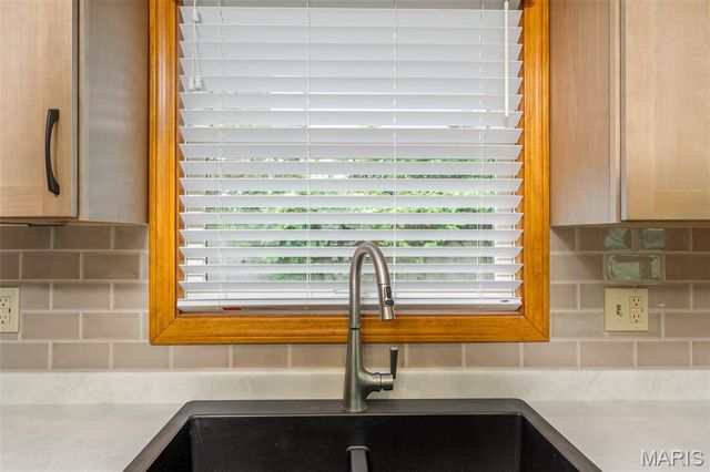 25 Madison Avenue, Washington, MO 63090