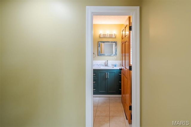25 Madison Avenue, Washington, MO 63090