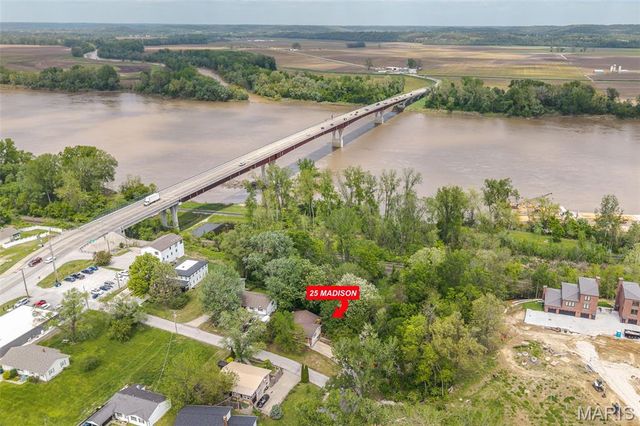 25 Madison Avenue, Washington, MO 63090