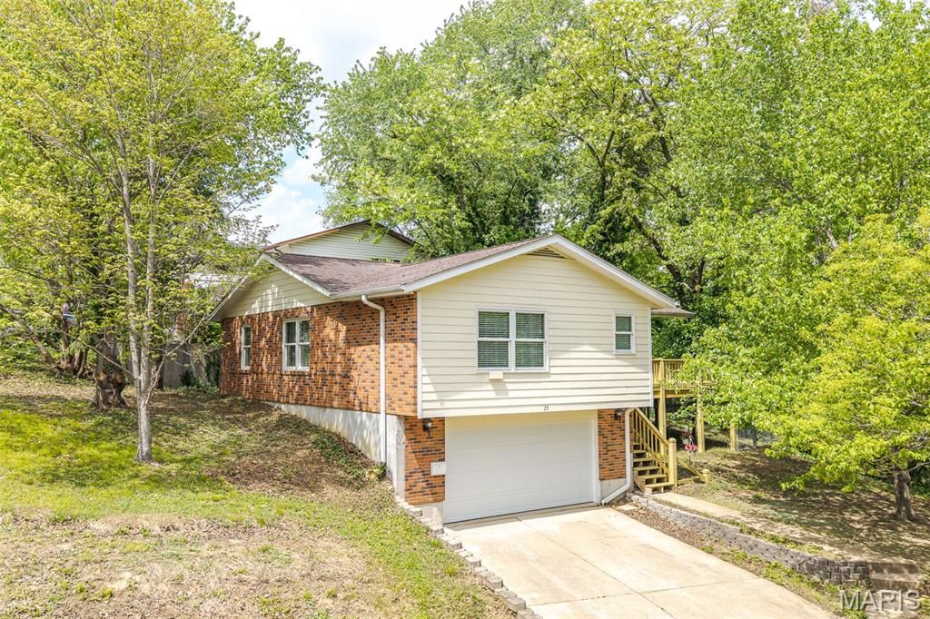 25 Madison Avenue, Washington, MO 63090