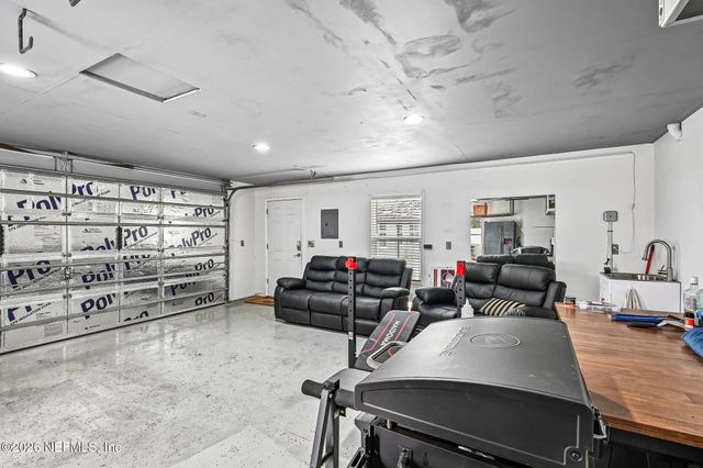 830 WELLHOUSE Drive, Jacksonville, FL 32220