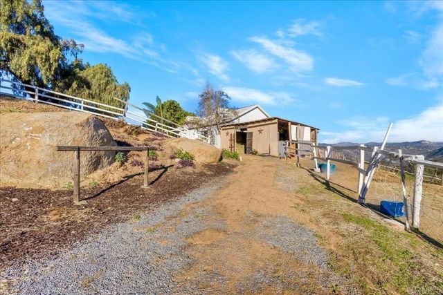 410 Woodland Lane, El Cajon, CA 92021