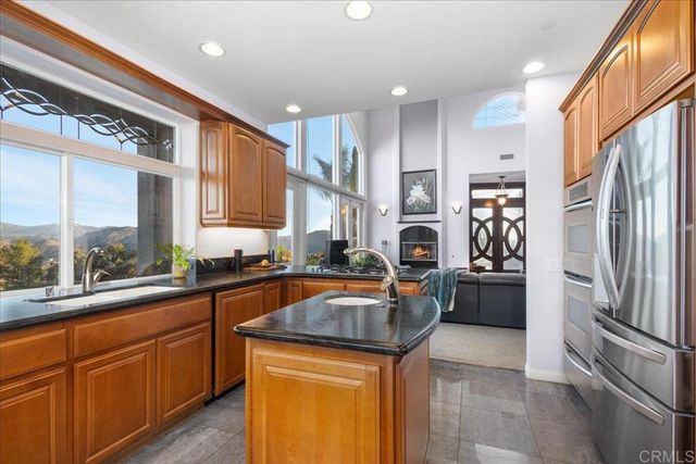 410 Woodland Lane, El Cajon, CA 92021