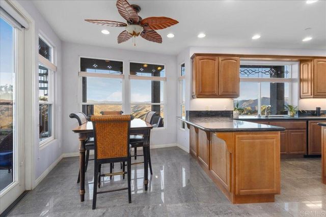 410 Woodland Lane, El Cajon, CA 92021