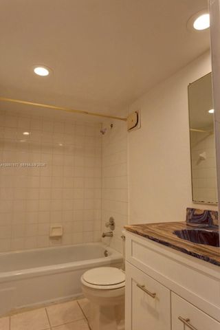 8020 SW 17th Place 35, Davie, FL 33324