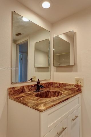 8020 SW 17th Place 35, Davie, FL 33324
