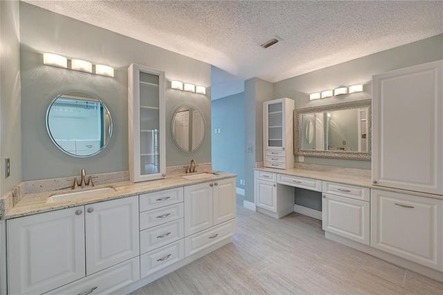 8760 AZALEA Court 203, Tamarac, FL 33321
