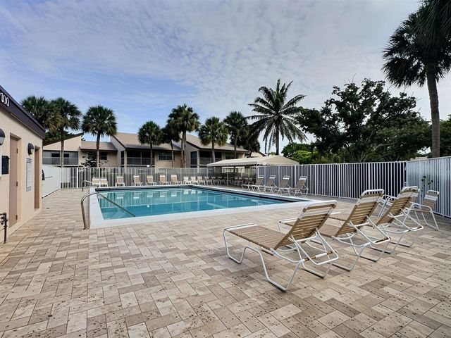 8760 AZALEA Court 203, Tamarac, FL 33321