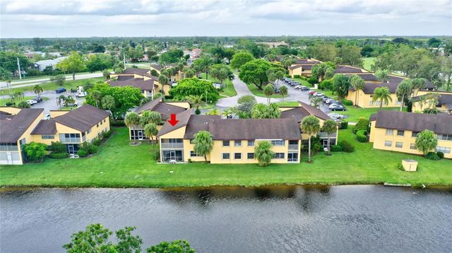 8760 AZALEA Court 203, Tamarac, FL 33321