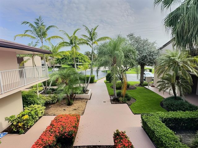 8760 AZALEA Court 203, Tamarac, FL 33321