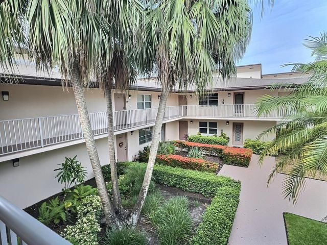 8760 AZALEA Court 203, Tamarac, FL 33321