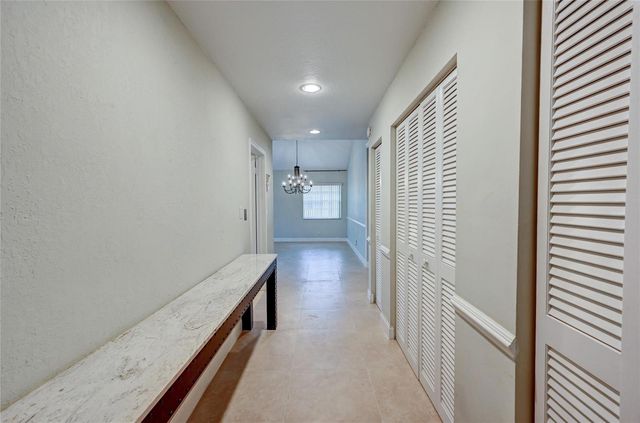 8760 AZALEA Court 203, Tamarac, FL 33321