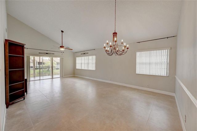 8760 AZALEA Court 203, Tamarac, FL 33321