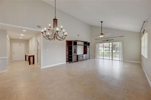 8760 AZALEA Court 203, Tamarac, FL 33321