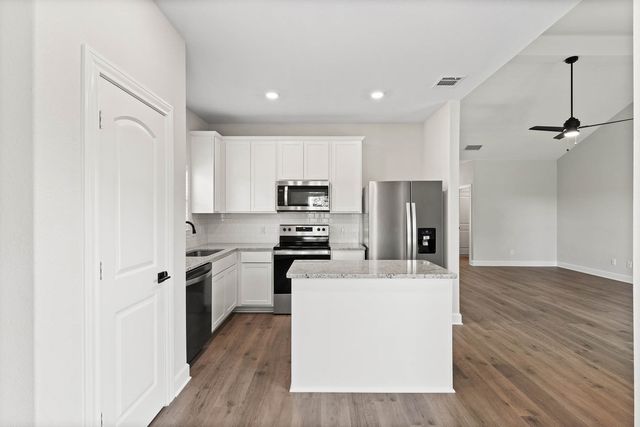 224 Live Oak Lane, Hutchins, TX 75141
