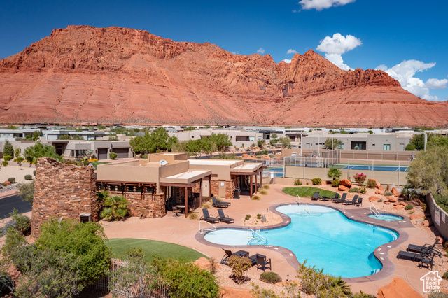 771 E PALISADES CIR, Ivins, UT 84738