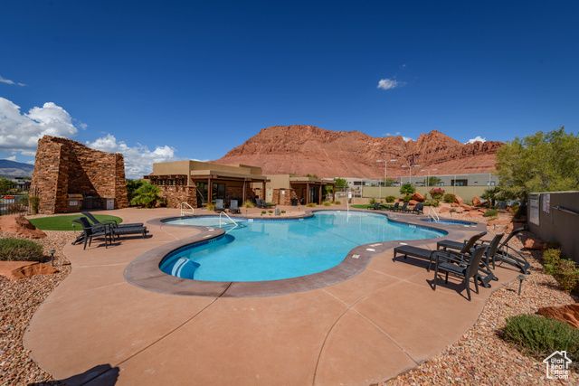 771 E PALISADES CIR, Ivins, UT 84738