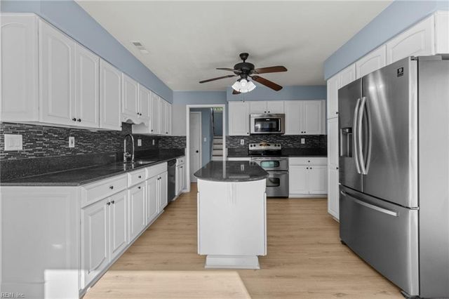 4521 Van Dyck DR, Virginia Beach, VA 23456