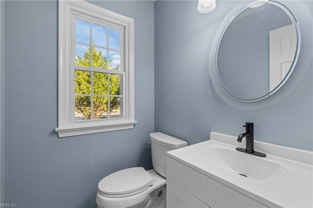 4521 Van Dyck DR, Virginia Beach, VA 23456