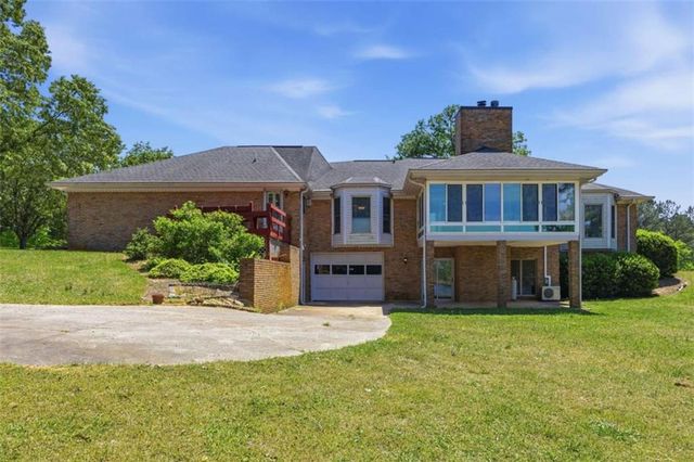111 Bear Creek Trail, Hampton, GA 30228