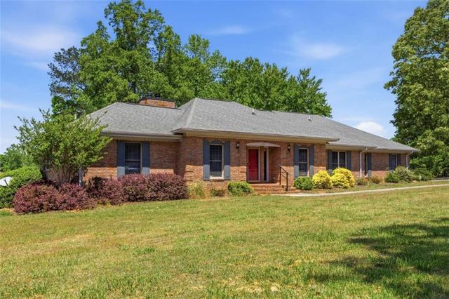 111 Bear Creek Trail, Hampton, GA 30228