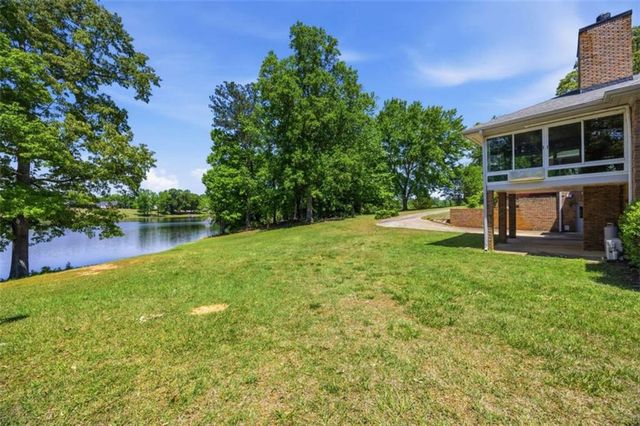 111 Bear Creek Trail, Hampton, GA 30228