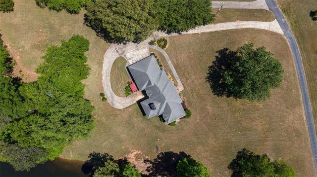 111 Bear Creek Trail, Hampton, GA 30228