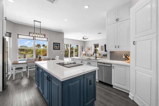 11560 S Sea Court, Wellington, FL 33449