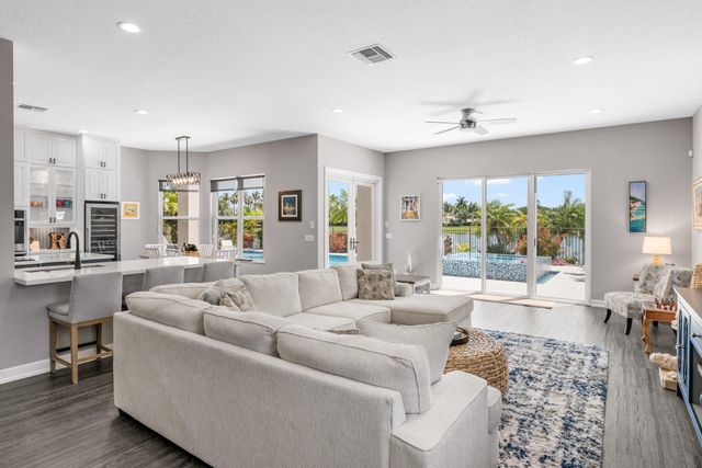11560 S Sea Court, Wellington, FL 33449