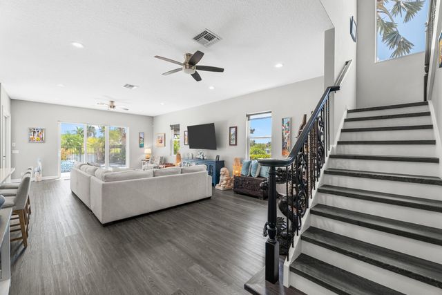 11560 S Sea Court, Wellington, FL 33449