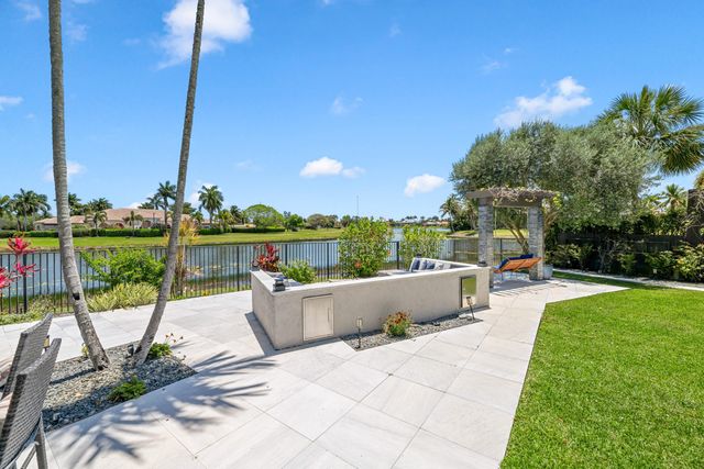 11560 S Sea Court, Wellington, FL 33449