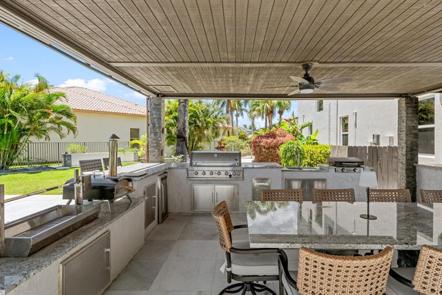 11560 S Sea Court, Wellington, FL 33449