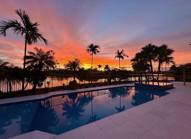 11560 S Sea Court, Wellington, FL 33449